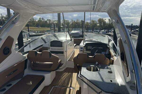 Chaparral 347 SSX Yacht For Sale
