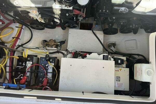 Chaparral 347 SSX Yacht For Sale