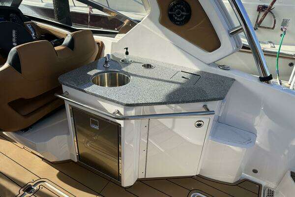 Chaparral 347 SSX Yacht For Sale