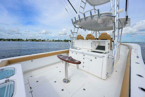 Buddy Davis 42 Center Console Yacht For Sale