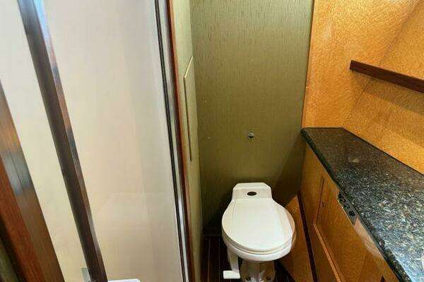 Hatteras 45 Convertible Yacht For Sale