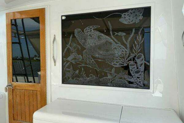 Hatteras 45 Convertible Yacht For Sale