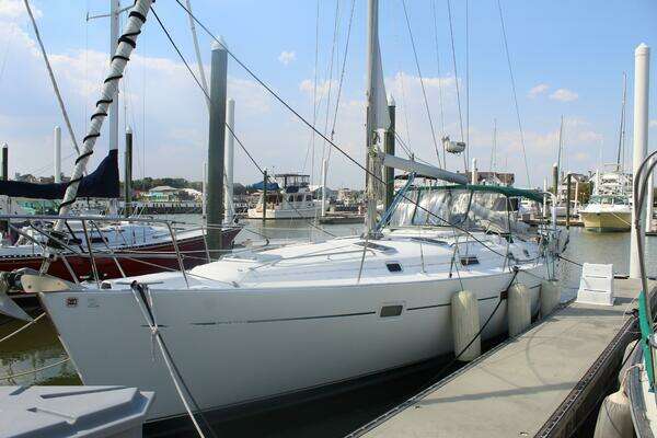 41-ft-Beneteau-2001-411- Seabrook Texas United States  yacht for sale