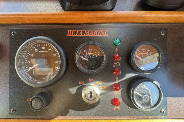 CONDOR 37ft Truant Yacht For Sale