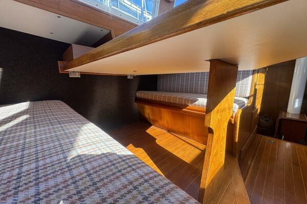 CONDOR 37ft Truant Yacht For Sale