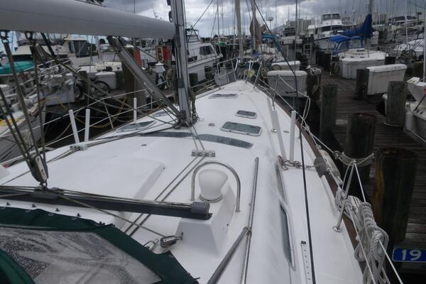 Fleetwing 42ft Beneteau Yacht For Sale Fleetwing 42ft Beneteau Yacht For Sale