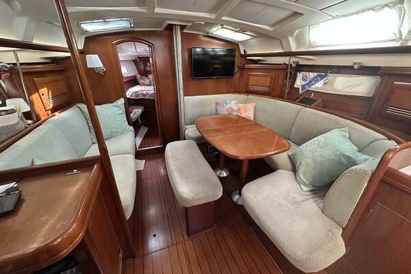 Fleetwing 42ft Beneteau Yacht For Sale Fleetwing 42ft Beneteau Yacht For Sale