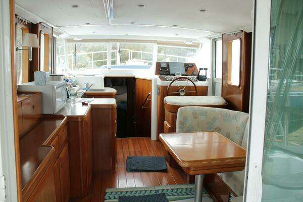 Beneteau Swift Trawler 42 Yacht For Sale