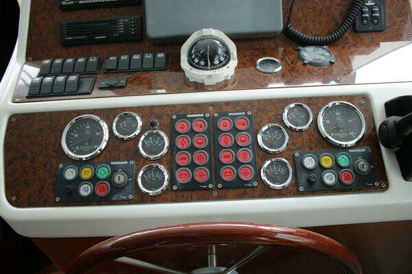 Beneteau Swift Trawler 42 Yacht For Sale