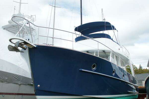 Beneteau Swift Trawler 42 Yacht For Sale