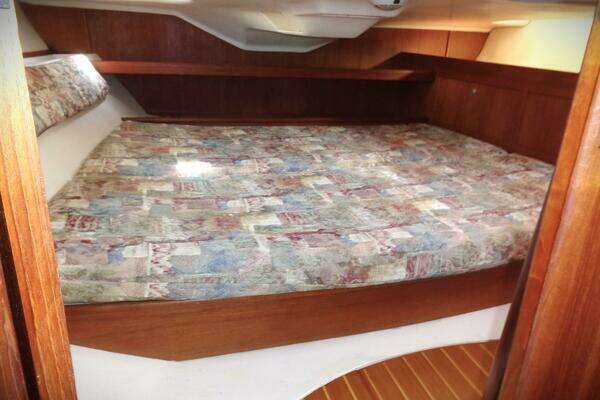 Hunter 380 Yacht For Sale