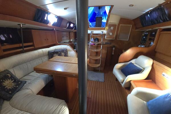 Luthien 42ft Jeanneau Yacht For Sale