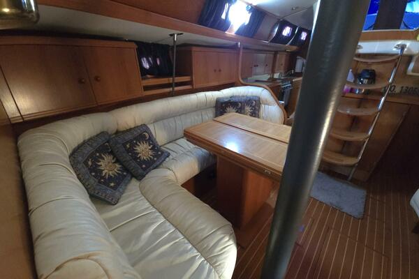 Luthien 42ft Jeanneau Yacht For Sale