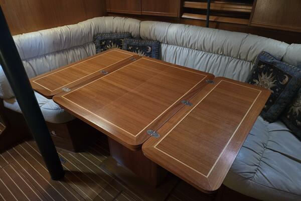 Luthien 42ft Jeanneau Yacht For Sale