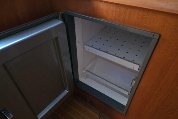 Luthien 42ft Jeanneau Yacht For Sale