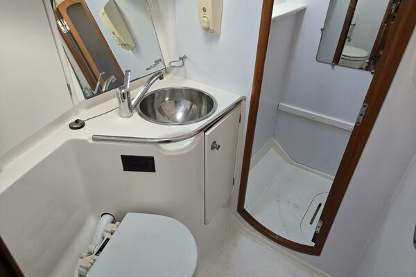 Luthien 42ft Jeanneau Yacht For Sale