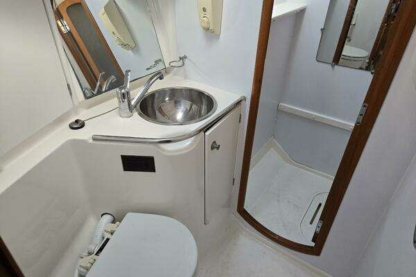 Luthien 42ft Jeanneau Yacht For Sale