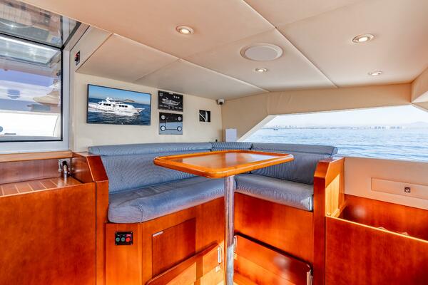 Helm Seating Helm Seating