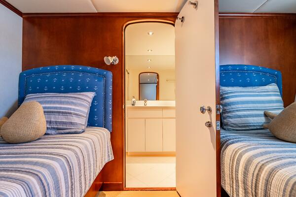 Guest Stateroom Guest Stateroom