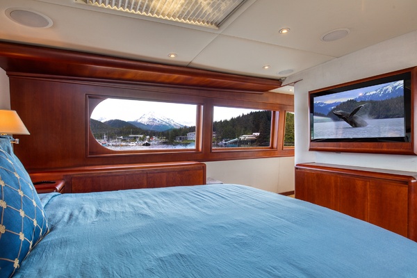 012 Primary Stateroom 03