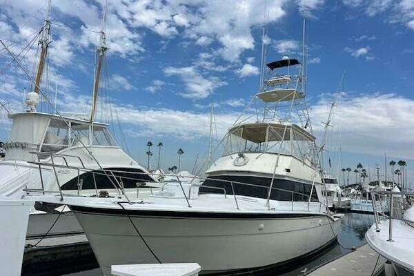 Photo of the 1986 Hatteras SF 52 "Soiree"
