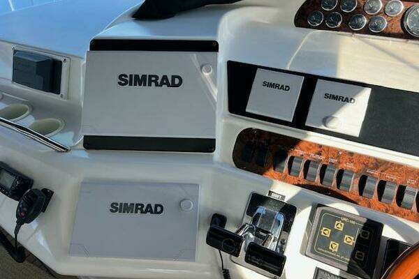 Sea Ray Sundancer Yacht For Sale