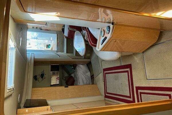 Sea Ray Sundancer Yacht For Sale