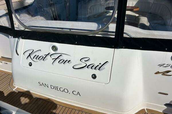 Sea Ray Sundancer Yacht For Sale