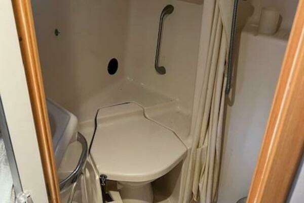 Sea Ray Sundancer Yacht For Sale