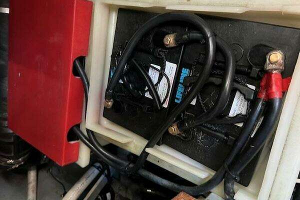 Sea Ray Sundancer Yacht For Sale