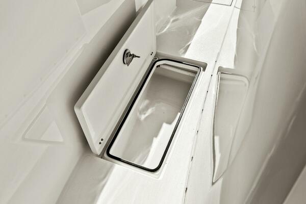 2023 Cobia 30 Center Console