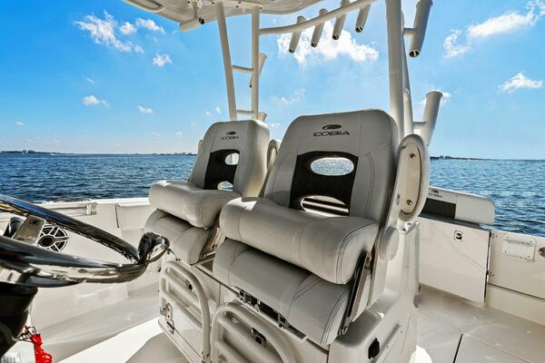 2023 Cobia 30 Center Console