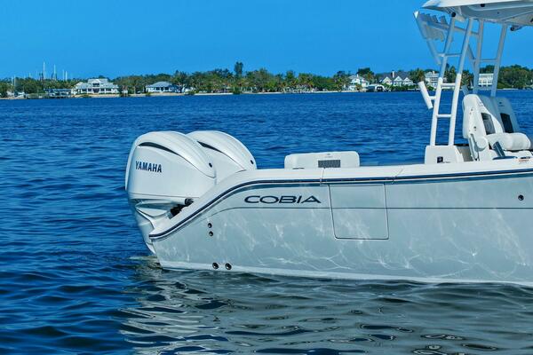 2023 Cobia 30 Center Console