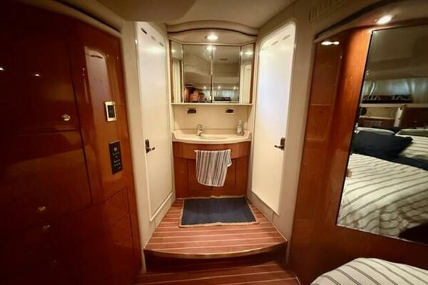 54ft Sea Ray Yacht For Sale