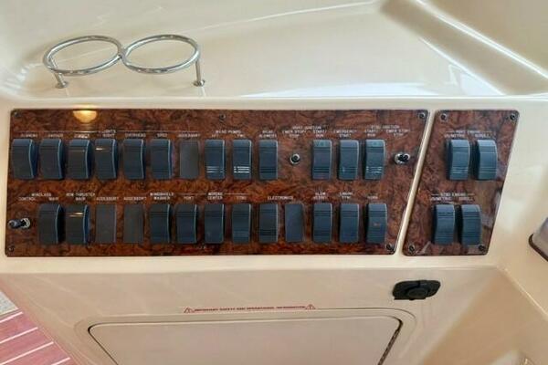 54ft Sea Ray Yacht For Sale