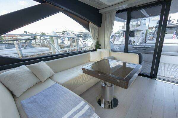Azimut S6 Sport-Fly Yacht For Sale