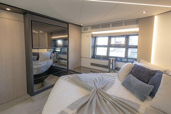 Asymmetry 59ft Azimut Yacht For Sale Asymmetry 59ft Azimut Yacht For Sale