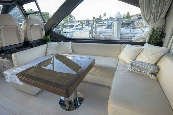 Azimut S6 Sport-Fly Yacht For Sale