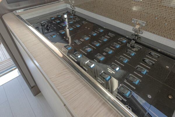 Asymmetry 59ft Azimut Yacht For Sale Asymmetry 59ft Azimut Yacht For Sale