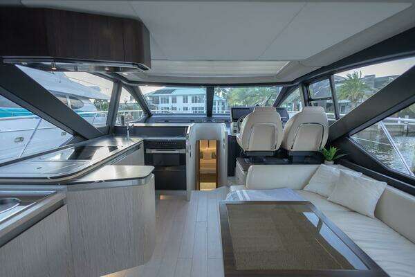 Azimut S6 Sport-Fly Yacht For Sale