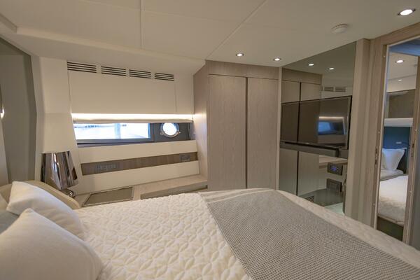 Asymmetry 59ft Azimut Yacht For Sale Asymmetry 59ft Azimut Yacht For Sale