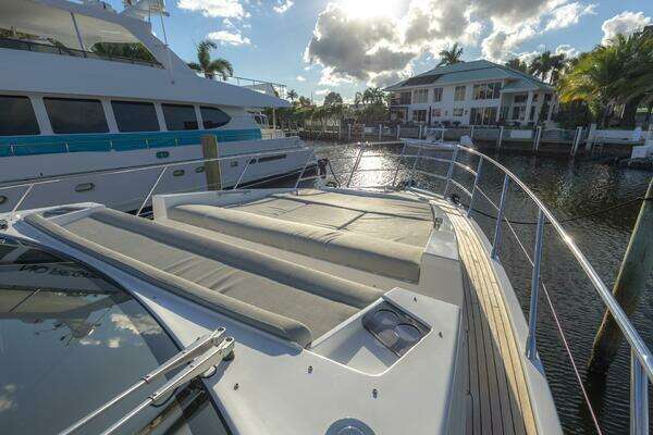 Azimut S6 Sport-Fly Yacht For Sale