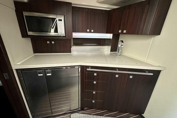 40ft Monterey Yacht For Sale