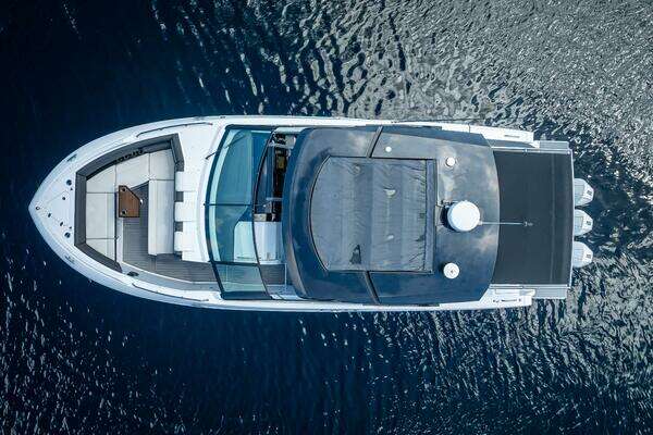 Cruisers Yachts GLS OB Yacht For Sale