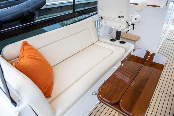 MJM 3 2026 - Cockpit Seating