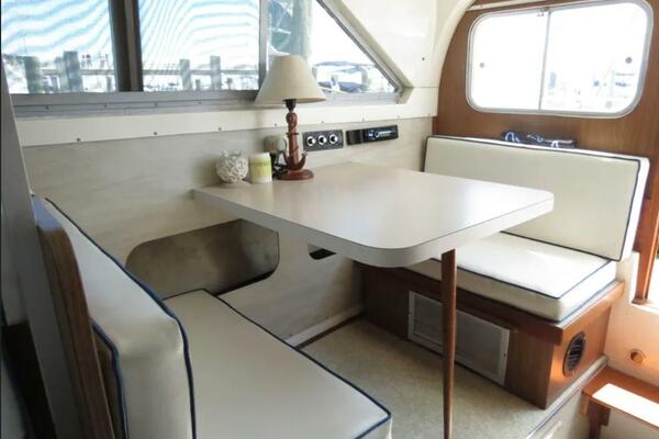Off the Hook 28ft Bertram Yacht For Sale Off the Hook 28ft Bertram Yacht For Sale