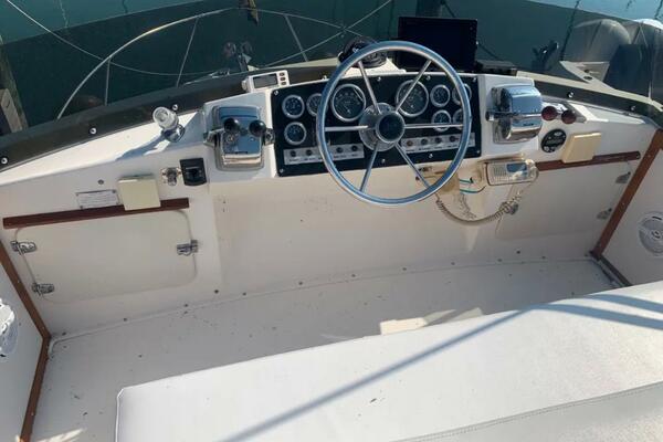 Off the Hook 28ft Bertram Yacht For Sale Off the Hook 28ft Bertram Yacht For Sale