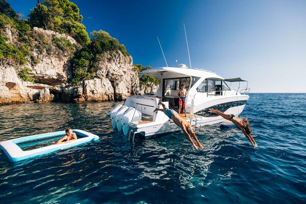 42ft Beneteau Yacht For Sale