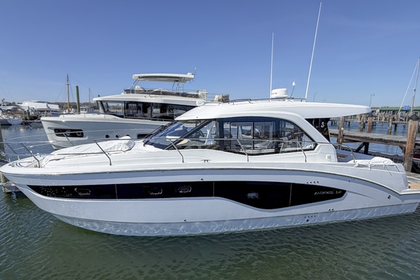 In Stock 42ft Beneteau Yacht For Sale