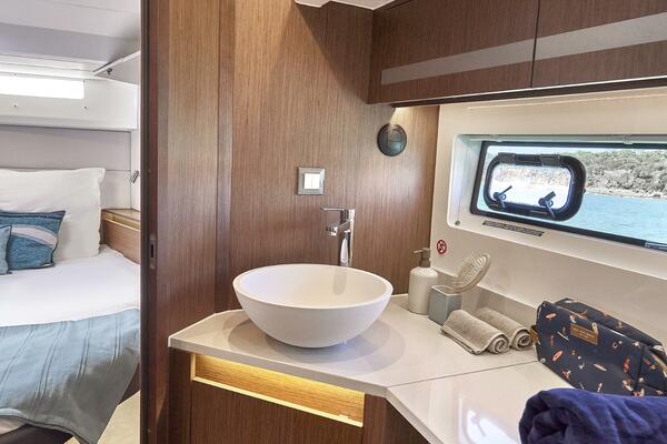 42ft Beneteau Yacht For Sale